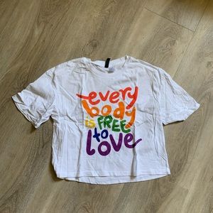 H&M cropped tee size S